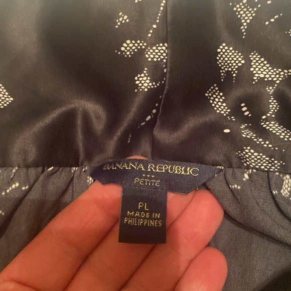 Banana Republic petite large adorable tie top tank fancy lacy look silky touch - Picture 4 of 8